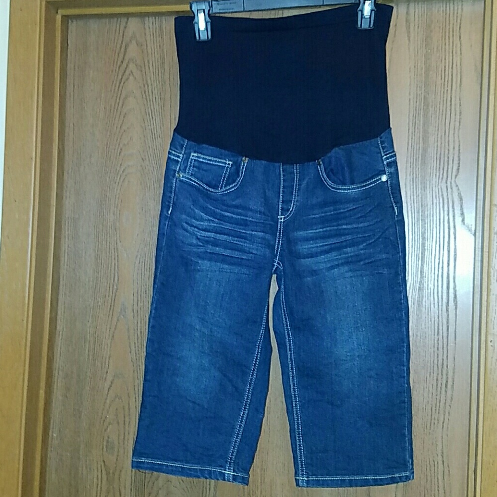 BellaVida maternity shorts